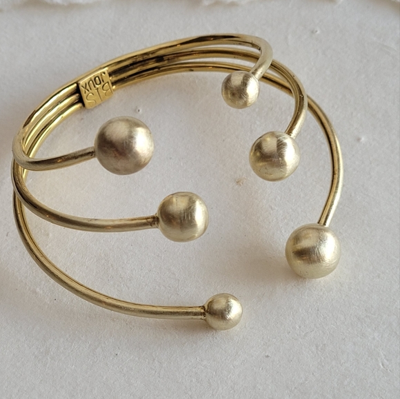 Brass spheres retro adjustable cuff bracelet - Picture 3 of 5